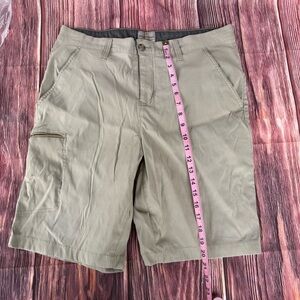 Weatherproof Men's Cargo Shorts in Olive Green
